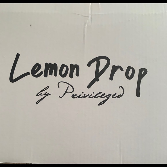 Lemon Drops 👠 shoes - Picture 7 of 7